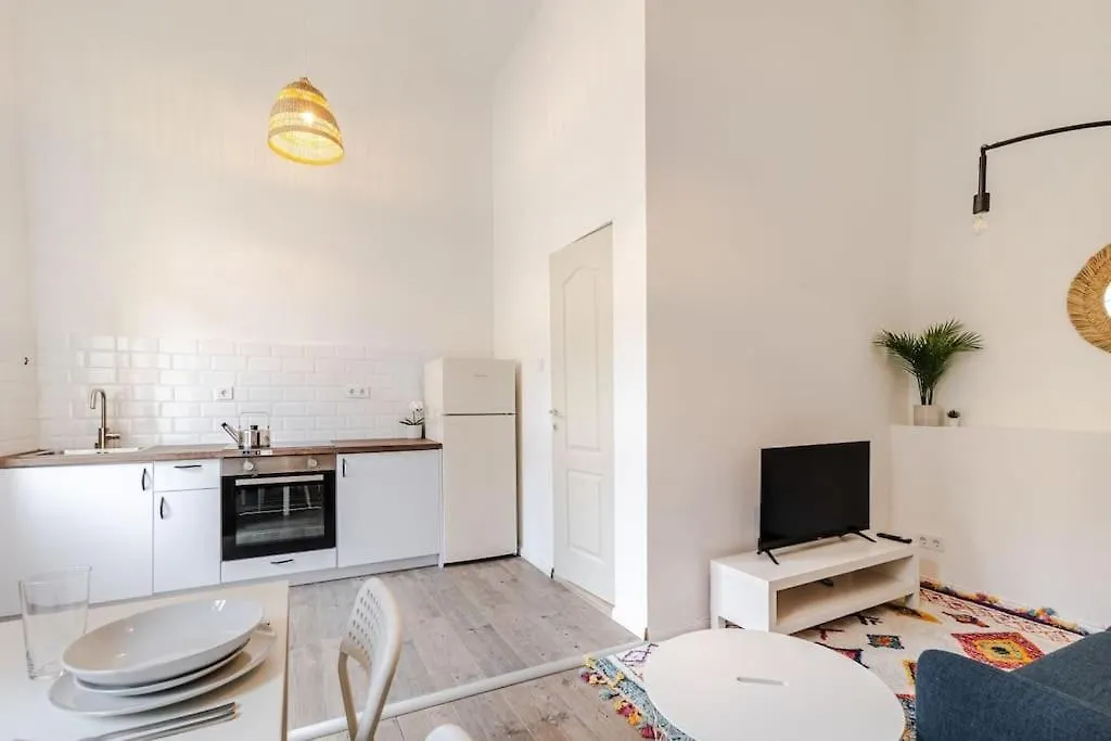 Westend Prime Location Apartment Budapest